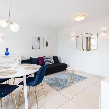 アパート Riverside Targ Rybny *